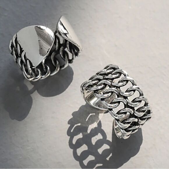 No Brand Jewelry - The Double Link Punk Ring in antiqued 925 silver.